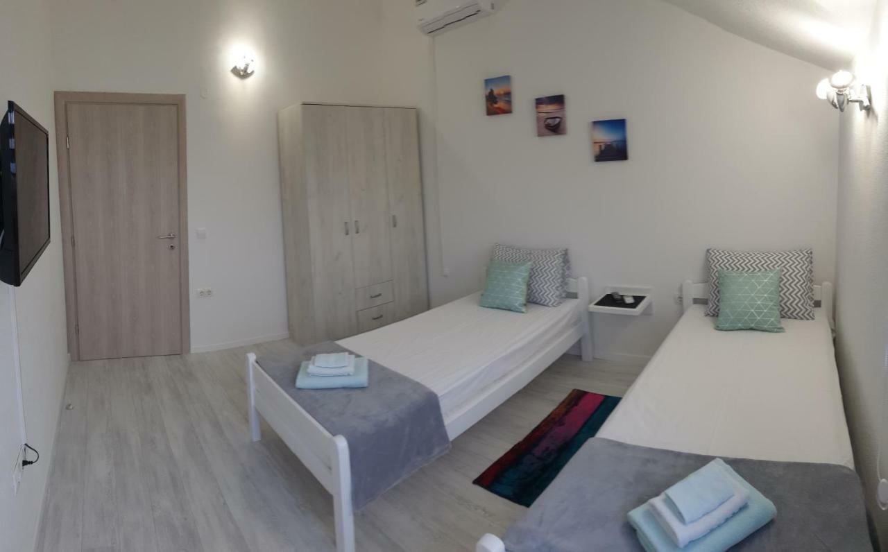 Holiday Home Flora Mostar Exterior foto