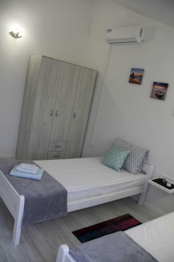 Holiday Home Flora Mostar Exterior foto